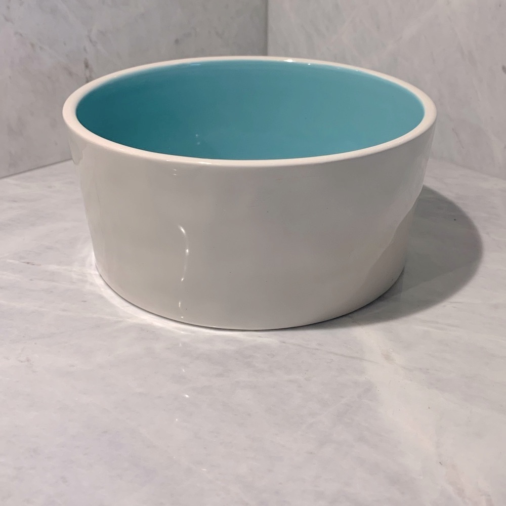 Rae Dunn NOSH bowl with blue interior - Picture 2 of 7